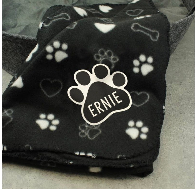 PERSONALISED DOG PAW FLEECE BLANKET