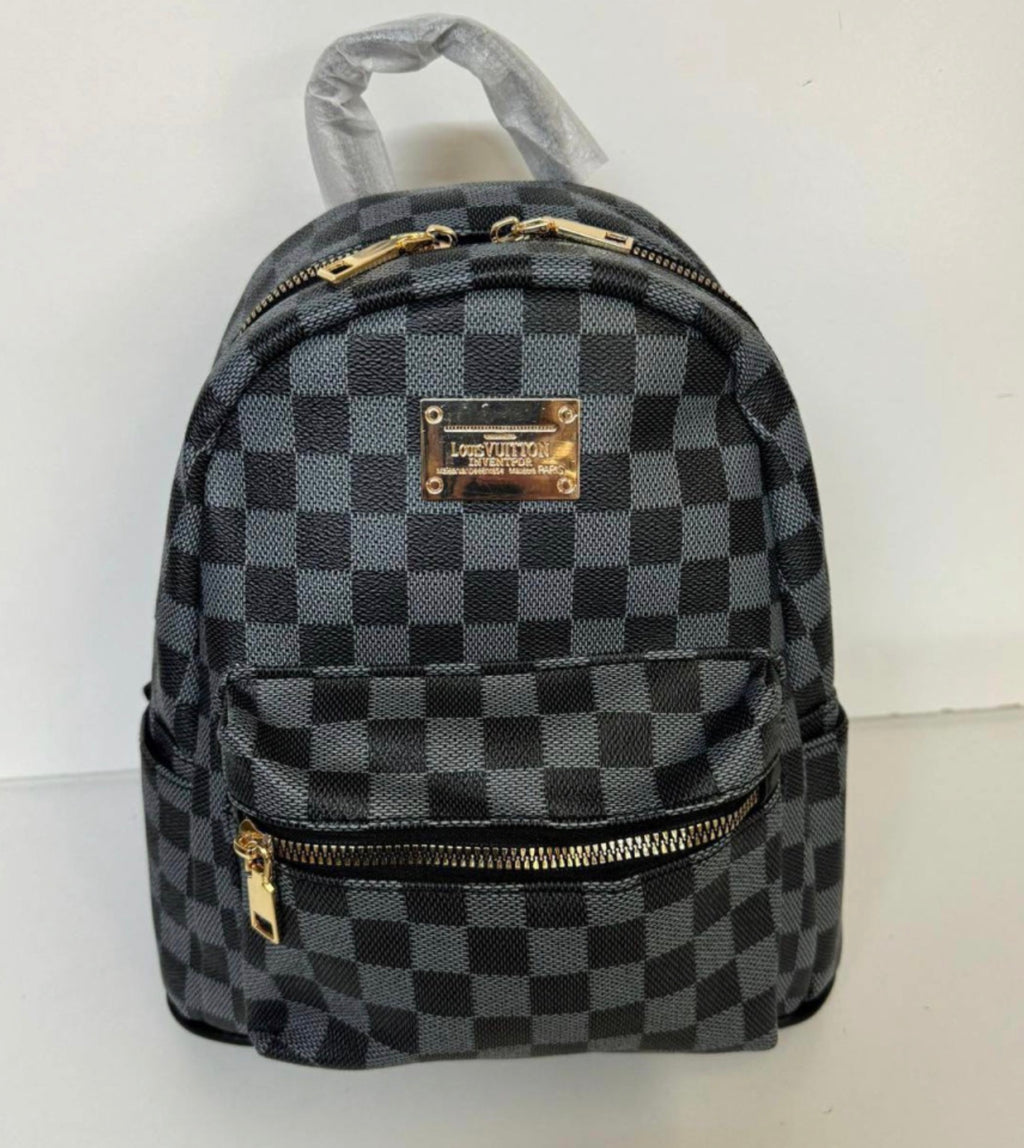 🎒 Stylish & Practical Backpacks 🎒