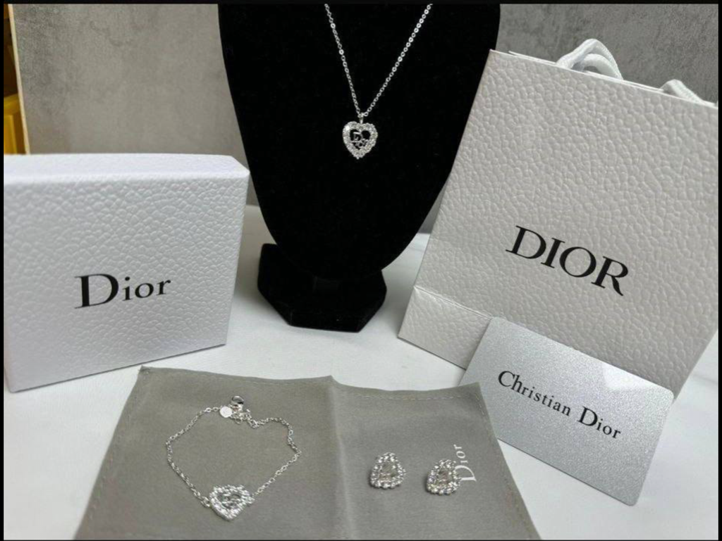 Luxury jewellery Sets