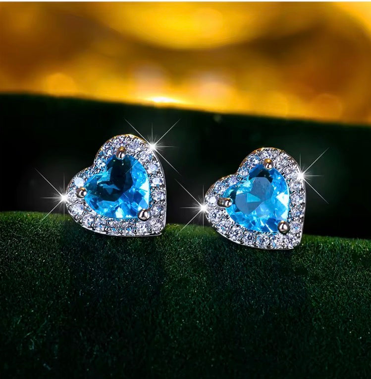 Cute Female Small Heart Stud Earrings