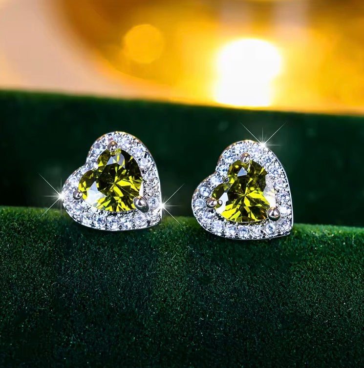 Cute Female Small Heart Stud Earrings