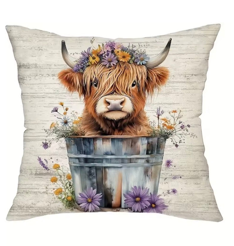 Adorable Highland Cow Heartwarming Pillow Covers