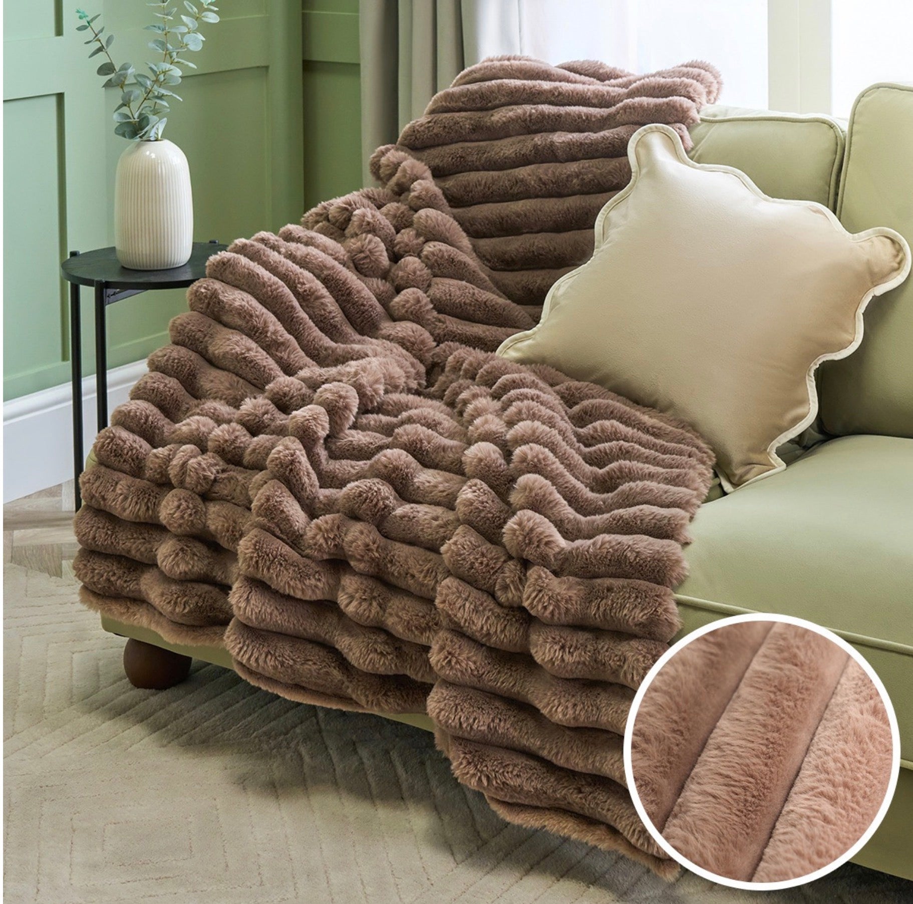 Jumbo Faux Fur Ribbed Throw