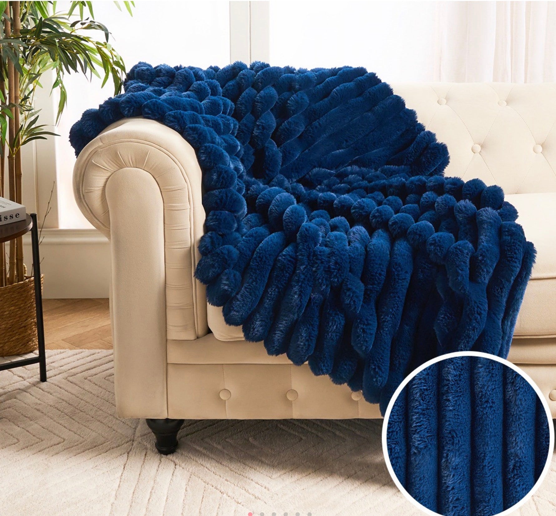 Jumbo Faux Fur Ribbed Throw