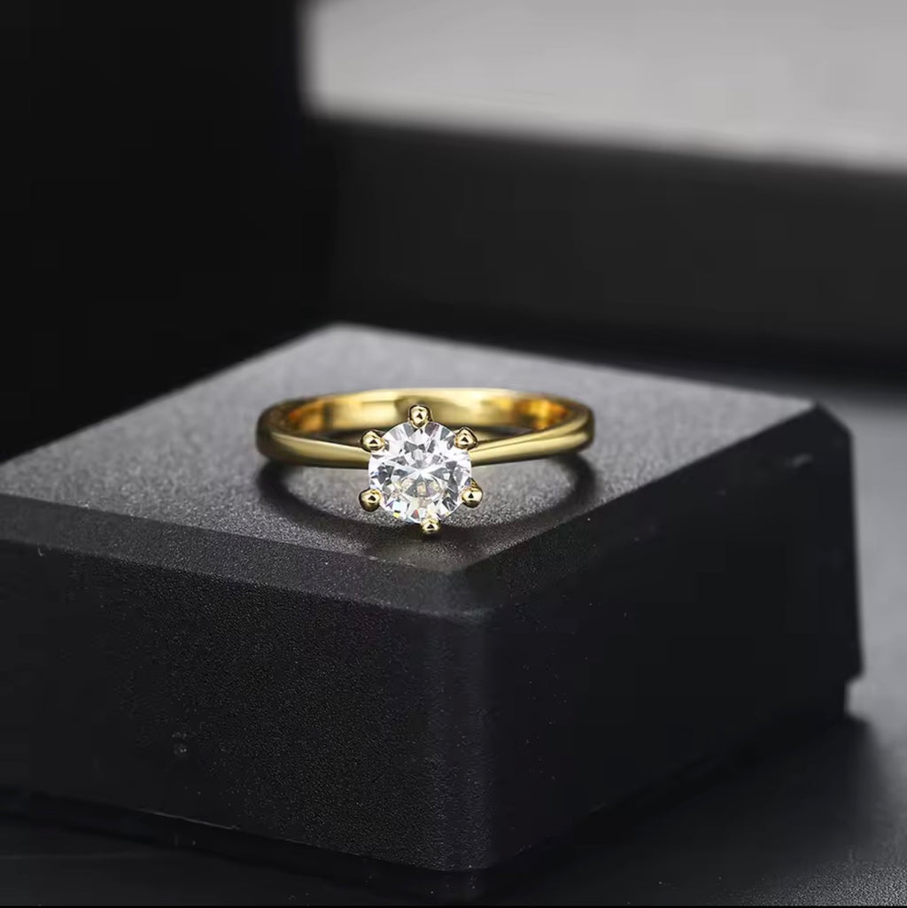 Classic 1 Carat Crystal Wedding Ring