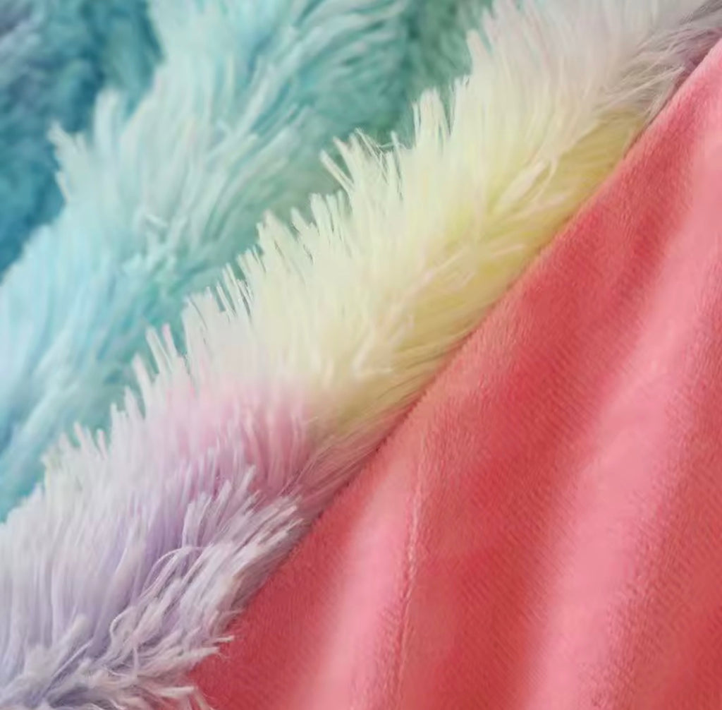 Multicoloured Throw Blanket