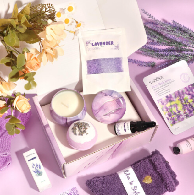 Lavender Gift Set for Women (12 items)